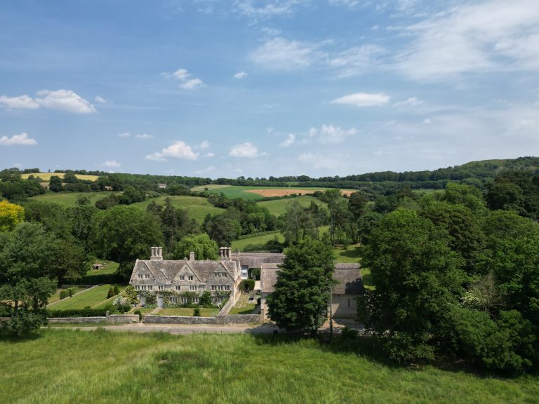 Stroud Valley Country House